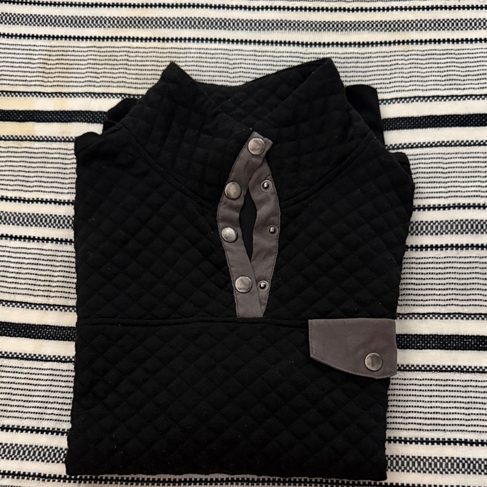 Doe & Rae Black Quilted Button-Up